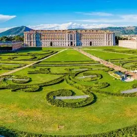 Premium private transfer and day tour to the Royal Palace of Caserta